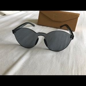 Dior Color Quake Glasses